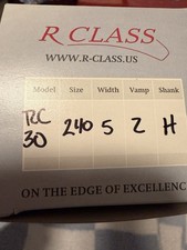 R Class RC 30 240/5/2 Pointe Shoes