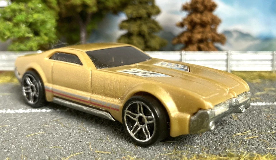 Hot Wheels CCM Country Club Muscle - 2017 H W T-Rex juego de derribo 18/18 suelto aprox. Foto 4 de 4