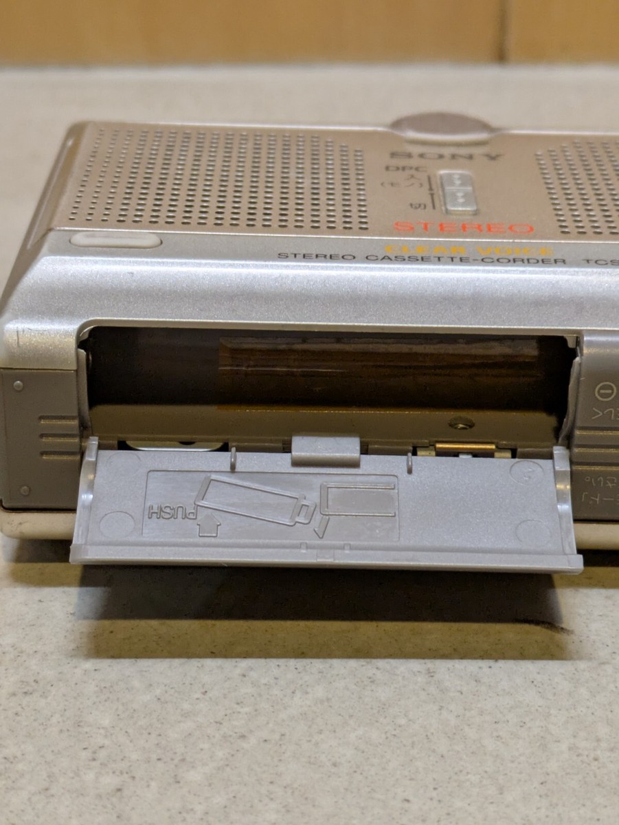Sony TCS-600 Stereo cassette recorder Player Portable Confirmed