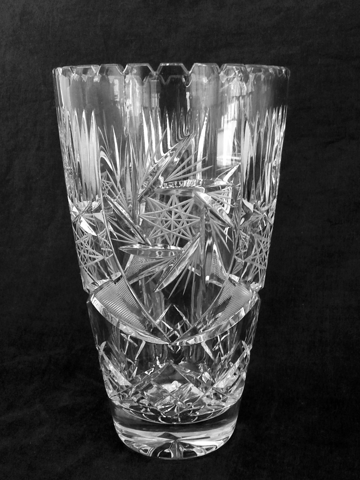Vintage heavy full lead cut crystal vase 10 inches eBay