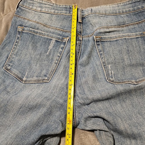 Bullhead Denim Co. Women’s 28 High Rise Skinniest Jeans - Distressed Blue Denim - Picture 9 of 9