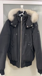 Moose Knuckles Men’s Black Bomber Jacket Fur-Trim Hood Down Full Zip L