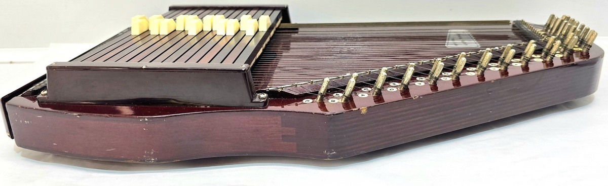 VTG 15 Chord 36 String Tokai Gakki Chromaharp Auto Harp Chroma