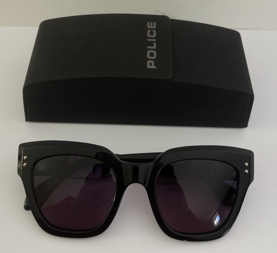 Lunette de soleil femme pour terrasse et plage collection Yvonne