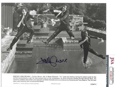 Dudley Moore Autographed 7x9 B&W Photo Actor Comedian Musician JSA COA