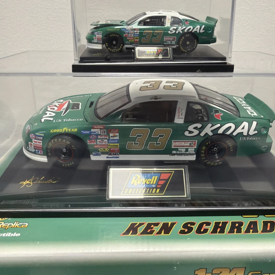 1998 Ken Schrader #33 Skoal Bandit 1:24 Revell Club Diecast 1 of 5,598 MIB COA - Image 3 of 4