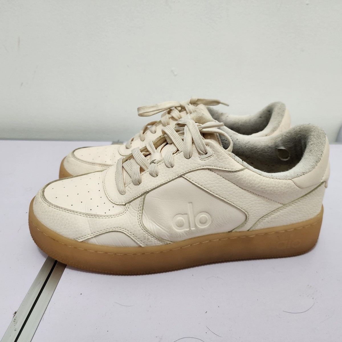 Alo Yoga Recovery Mode Sneakers Clay A0685U Womens 11.5 Mens 10