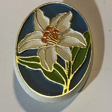 AMERICAN GREETING CORP EASTER LILY CAMEO HOLIDAY LAPEL PIN VTG c1984 Plastic