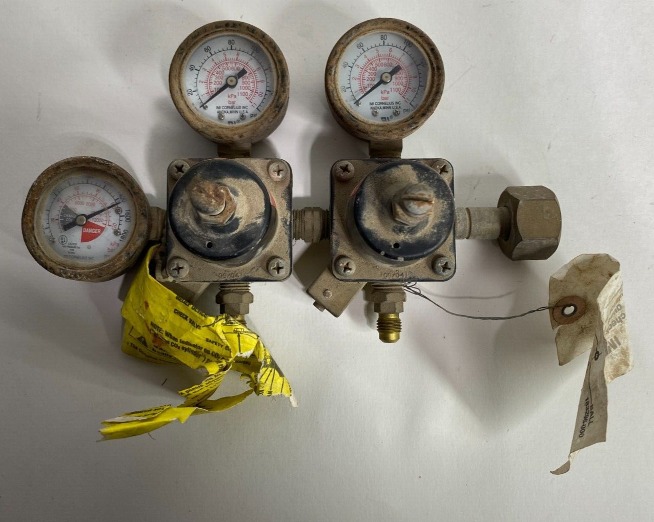 Vintage IMI Cornelius CO2 Beverage Double Regulator Pressure Gauge Assembly eBay