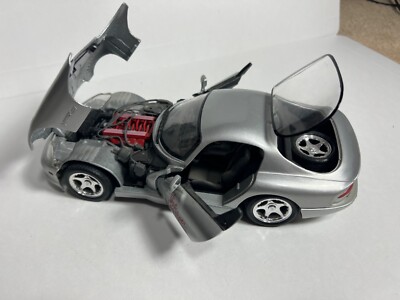 Maisto 1/18 Dodge Viper GTS/GTS-R Coupe-Viva Las Viper-Silver | eBay
