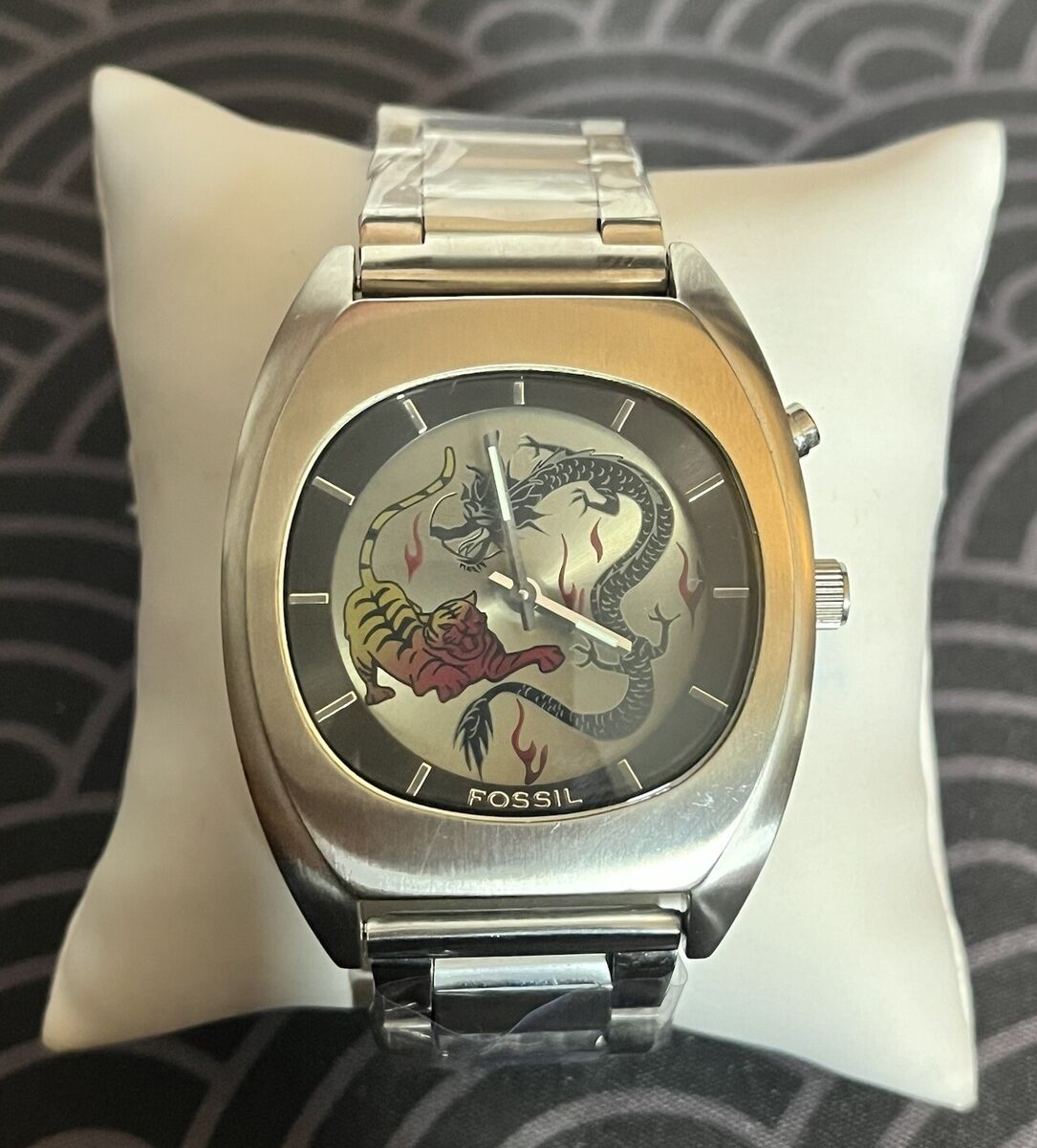 Ultra Rare Fossil Big Tic JR-8458 Dragon & Tiger Dial, Great Ultra Rare Fossil Big Tic JR-8458 Dragon & Tiger Dial, Great