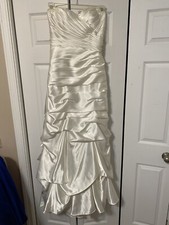 David’s Bridal Soft White Wedding Dress,Size 10 (Worn Once)
