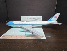 1/200 AIR FORCE ONE UNITED STATES USAF BOEING 747-200 VC-25A 28000 INFLIGHT 200