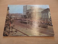 Original DDR Ansichtskarte Großer Wachaufzug der NVA in Berlin gut erhalten
