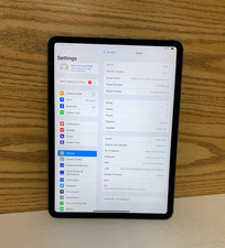 iPad Pro 11 Inch - 2nd generation - 128GB - Gray - WiFi Cellular - MINT 