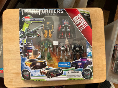 2011 TRANSFORMERS DOTM Dark Of The Moon Cyberverse Ultimate Gift Set NISB 5 Figs