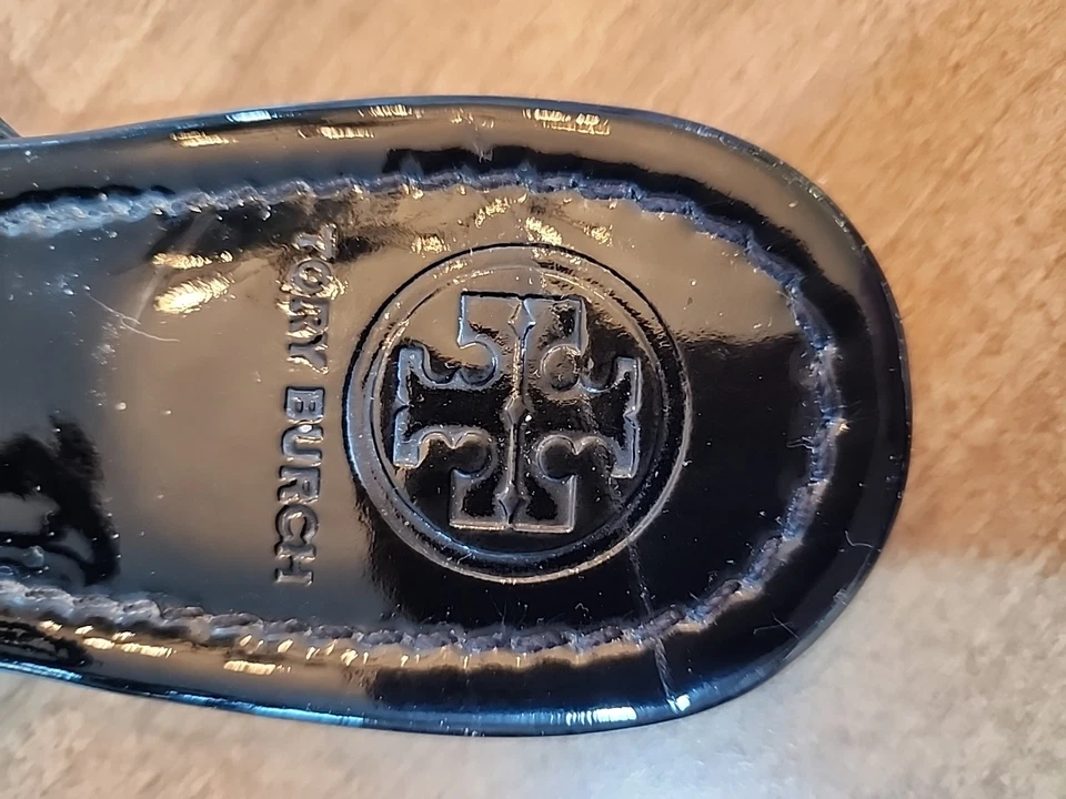 Sandalia Tory Burch Miller talla 9 M charol negro Foto 4 de 4