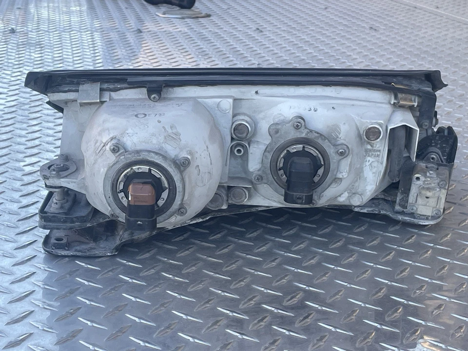 1990-1996 Nissan 300zx RH Driver Side Headlight - Image 2 of 3