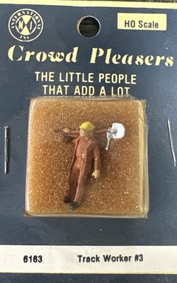 Crowd Pleasers HO Scale #6183 Track Worker #3 NIP