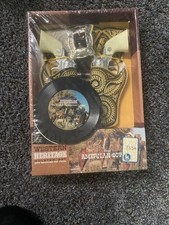 "Western Heritage Holster Set with Repeating Cap Pistol