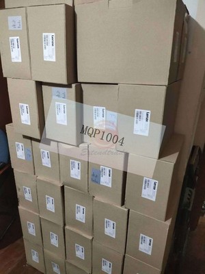 ONE NEW LENZE frequency inverter EVS9322-EI