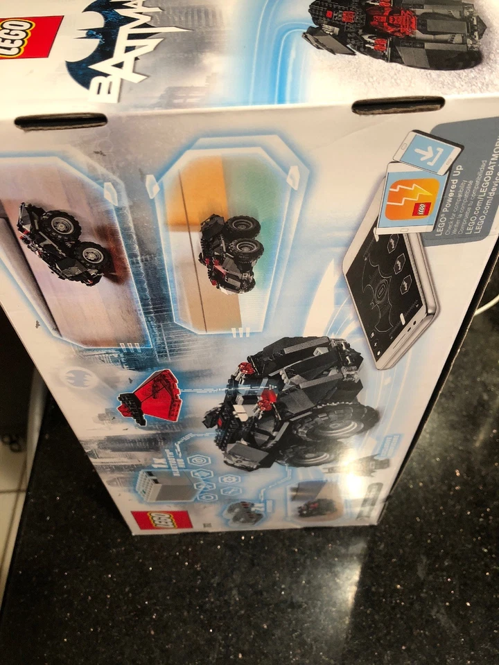 Lego 76112 Super Heroes Batmobile DC APP-CONTROLLED BATMOBILE NEW Sealed BOX - Image 4 of 4