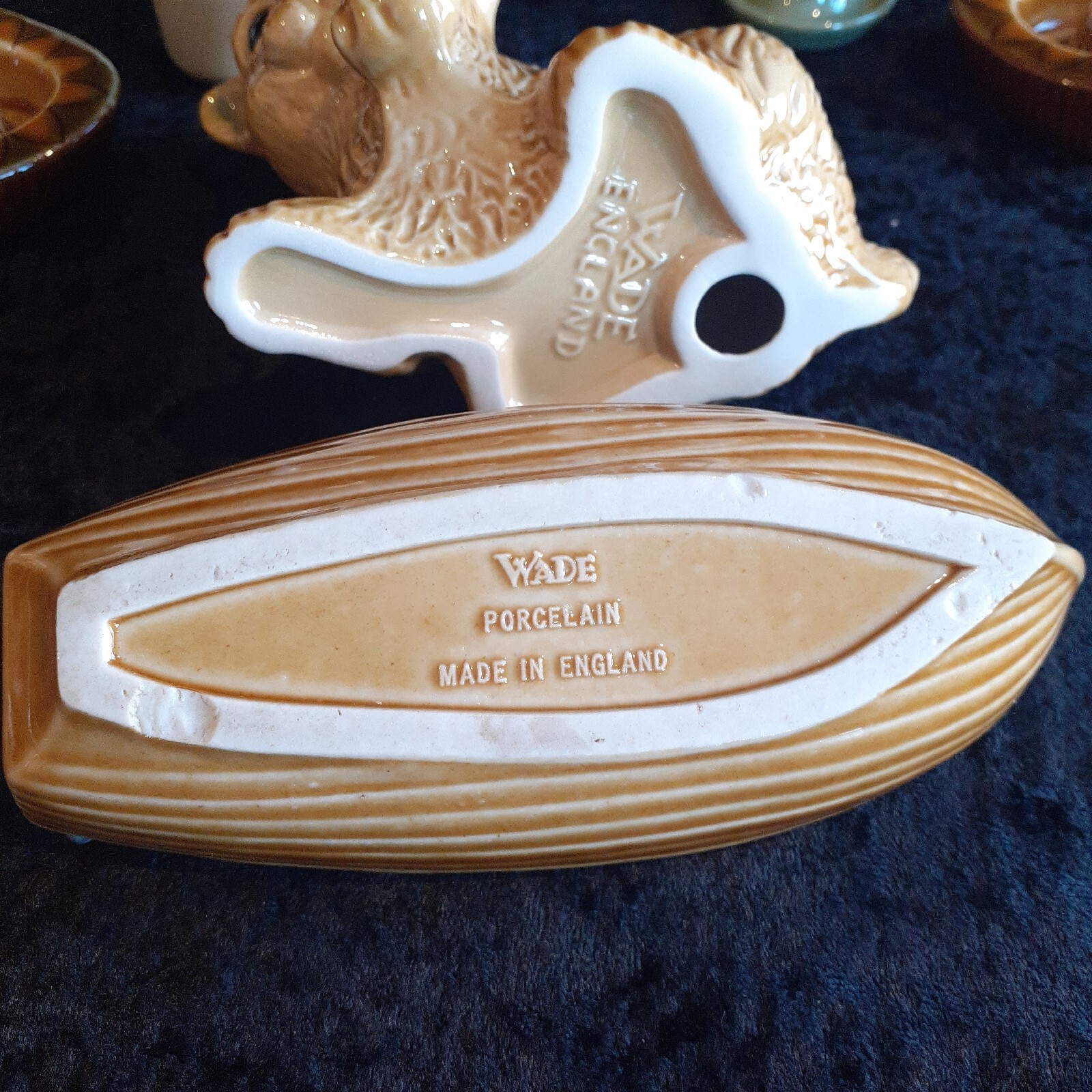 18 PIECE JOBLOT VINTAGE WADE CANDLE STICK HOLDERS, TRINKET, DISH, JUG