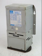 GE .25 Kilo Volt Ampère Kva Stabiltron I Tensione Stabilizzatore 120/240 Volt