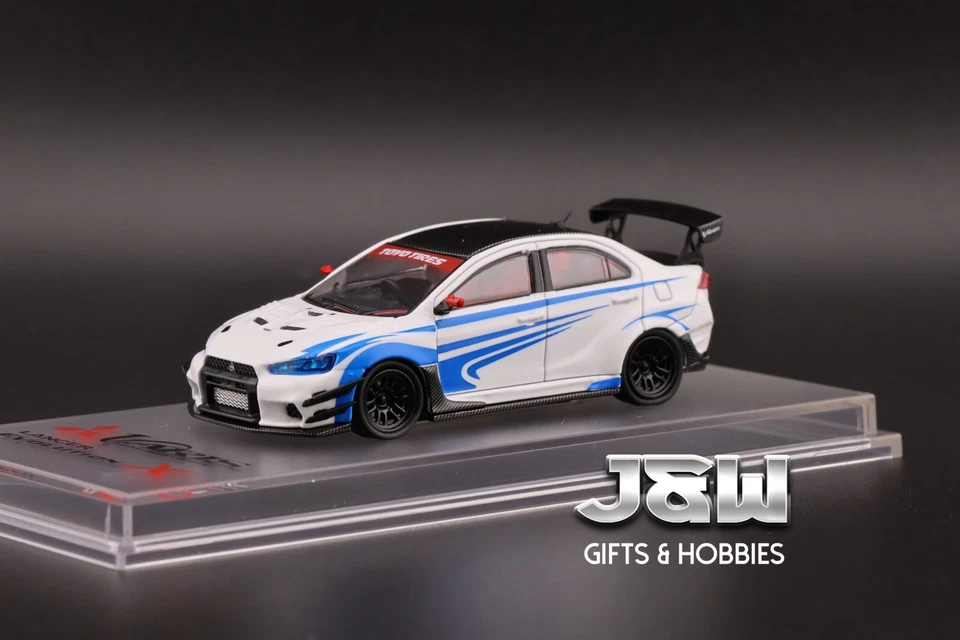 Modelo CM Mitsubishi Lancer EVO X Blanco Varis Cuerpo Ancho 1/64 Foto 2 de 4
