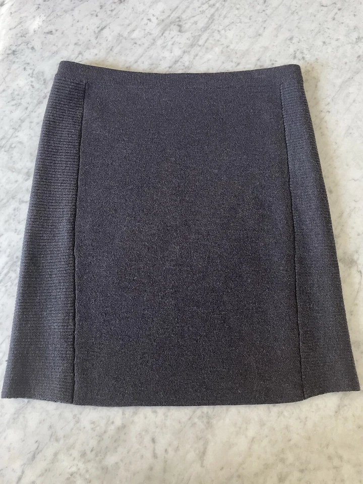 Eileen Fisher Gray 100% Wool Knit Straight Pencil Skirt Stretch Sz XS / Small