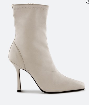tony bianco white boots
