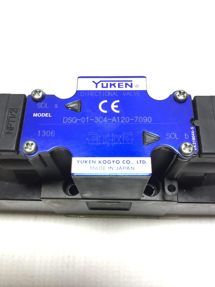 Electroválvula direccional Yuken DSG-01-3C4-A120-7090 Foto 3 de 4