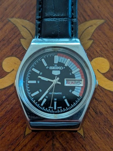Vintage Refurbished Seiko 5 Automatic Day/Date Japan Men's Wrist Watch