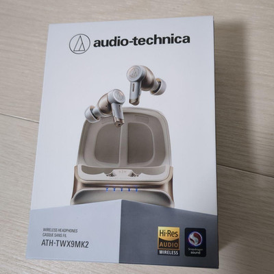 Audio-Technica ATH-TWX9MK2 BK Wireless Bluetooth Earbuds White Japan