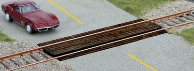 Walthers SceneMaster HO Scale Wood Grade Crossing - Laser-Cut Wood Kit - 2-Pack