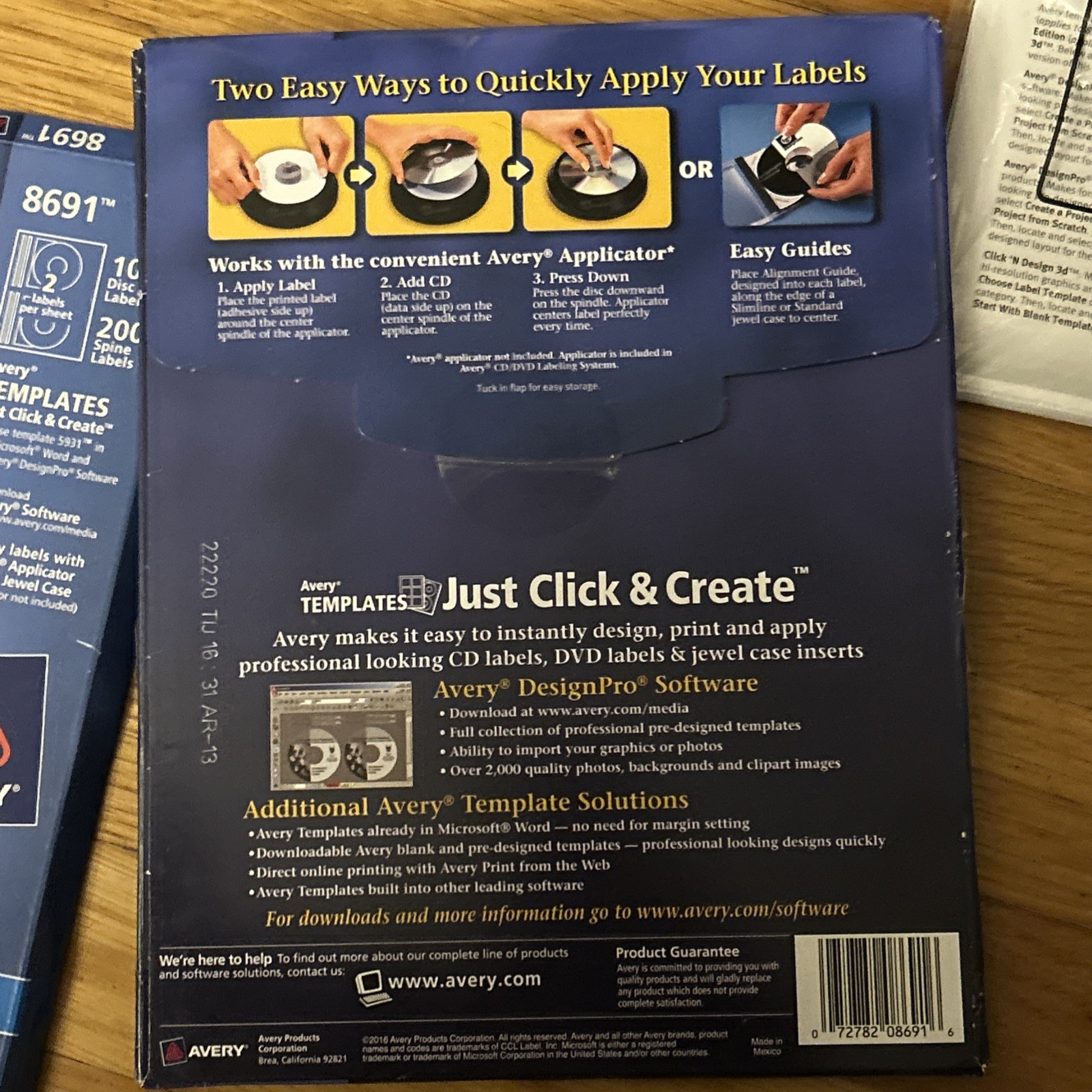 Avery 8965 Matte White CD/DVD Labeling System Design Kit & Lot Of 8691 Labels