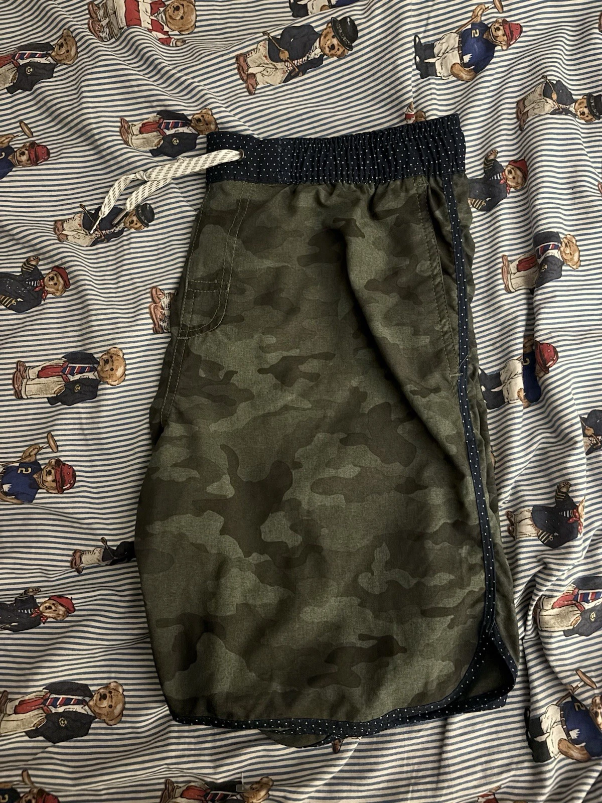 V1RYA Shorts Mens X-Large Green Camo Tech Stretch Quick Dry Gorpcore Running