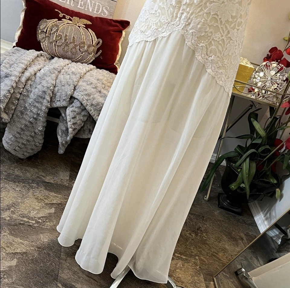 Vintage Victoria Secret Lace and Sheer Lingerie Nightgown Bridal Boudoir Size L - Image 4 of 4