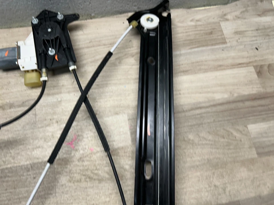 宝马 428I 430I 440I 430I GRAN COUPE 前右乘客车窗调节器电机 — 第 3/4 张图片