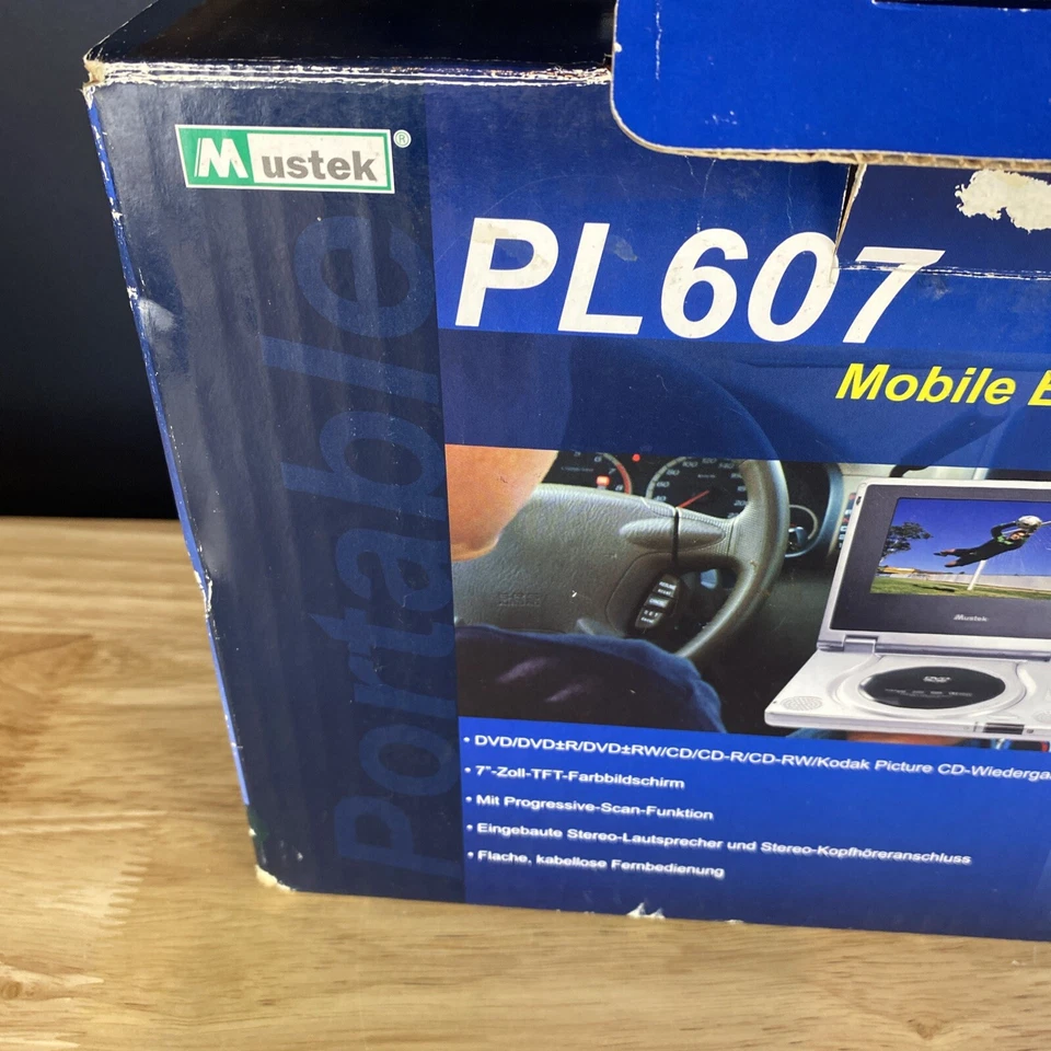 Mustek PL607 7" Portable DVD player Mint Condition - Image 4 of 4