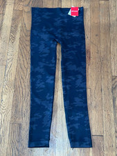 Spanx Look At Me Now Seamless Leggings Womens Black Camo Size Medium NWT 68