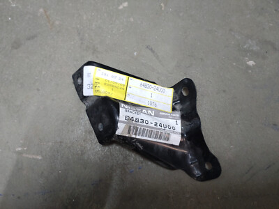 Nissan Skyline R34 GTR Halter / Braket 64830-24U00
