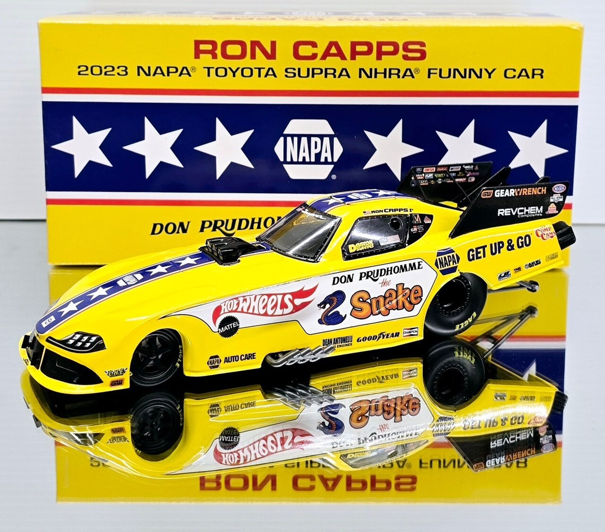 RON CAPPS 2023 HOT WHEELS/ SNAKE NHRA FUNNY CAR 1/24 AUTO WORLD NO