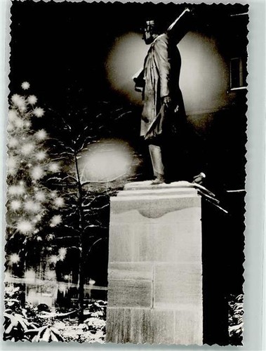 39670782 - 4150 Krefeld Krefelder Seidenweber Denkmal Nacht Beleuchtung Winter - 第 1/2 張圖片