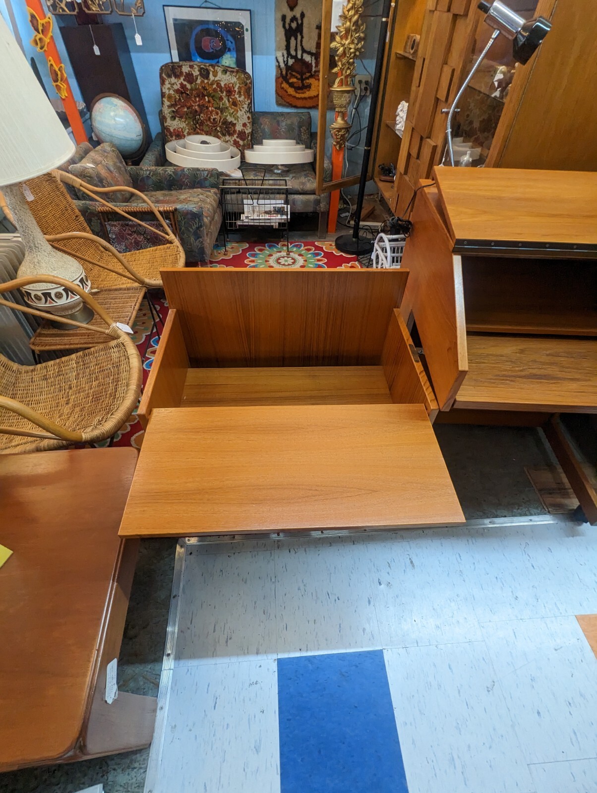 Picture 9 of 16