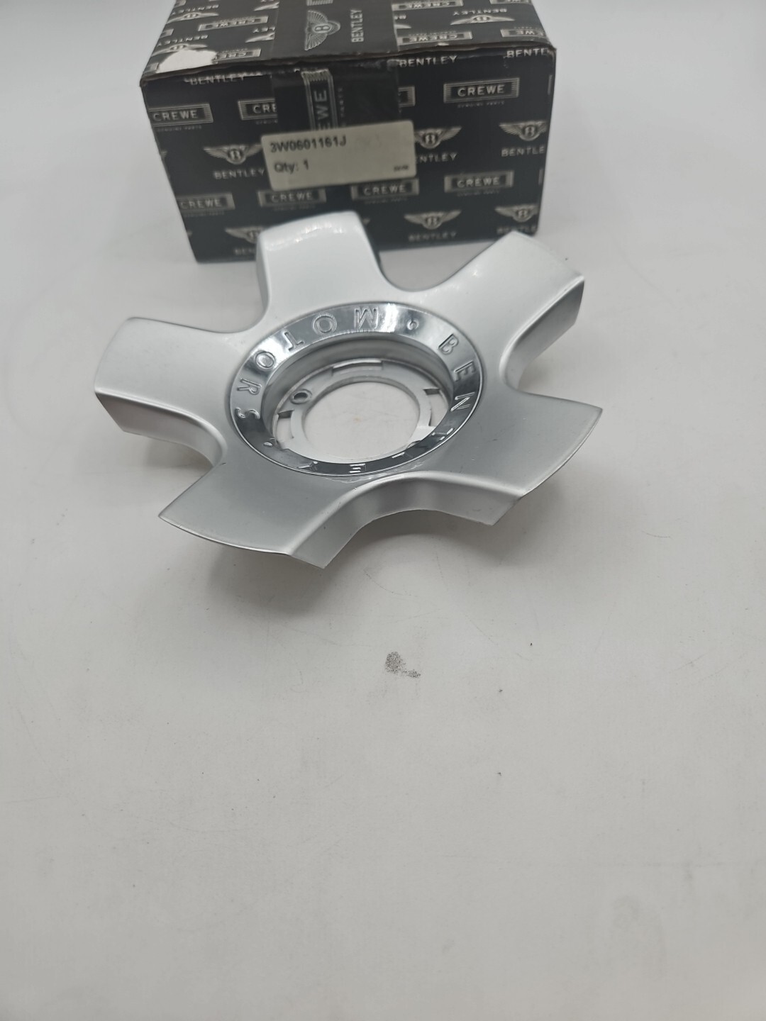 BENTLEY Used Hubcap (3w0601161j)
