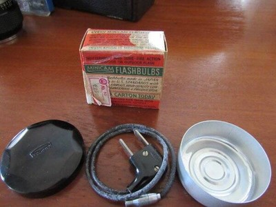 Minicam Synchron Flash Cord Extension with Case & Box