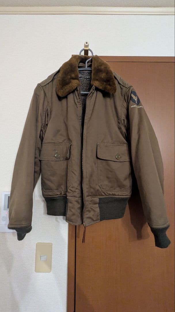 Buzz Rickson's Flight Jacket Type B-10 - image 1