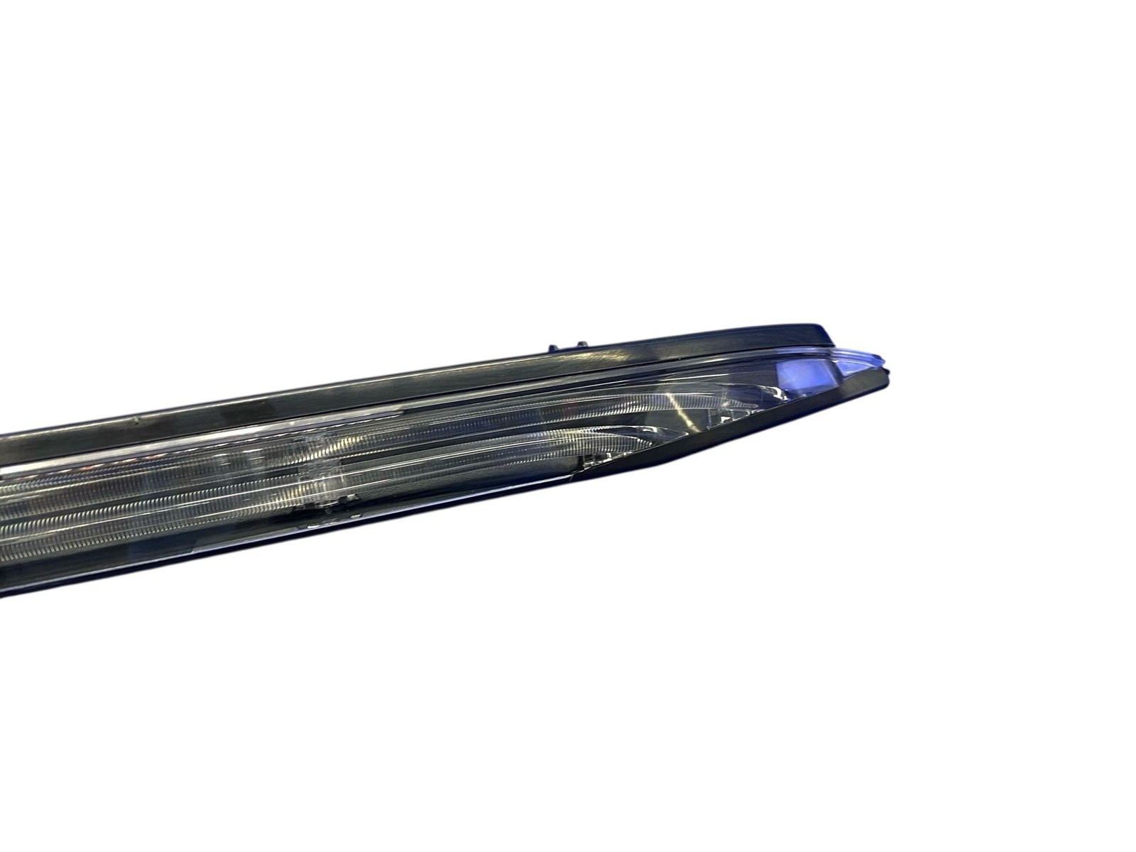 2014-2020 BMW I8 REAR LEFT UPPER LED TURN SIGNAL TAILLIGHT ASSEMBLY *SCRATCHES*