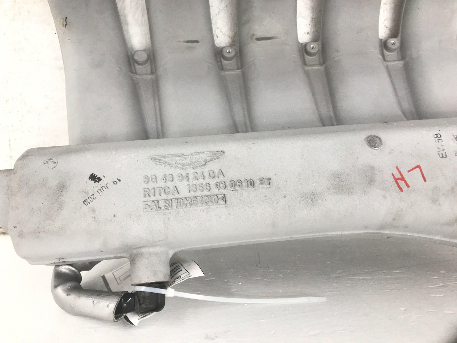 Aston Martin Rapide 2010-2013 Left Intake manifold P/N 8G439424DA